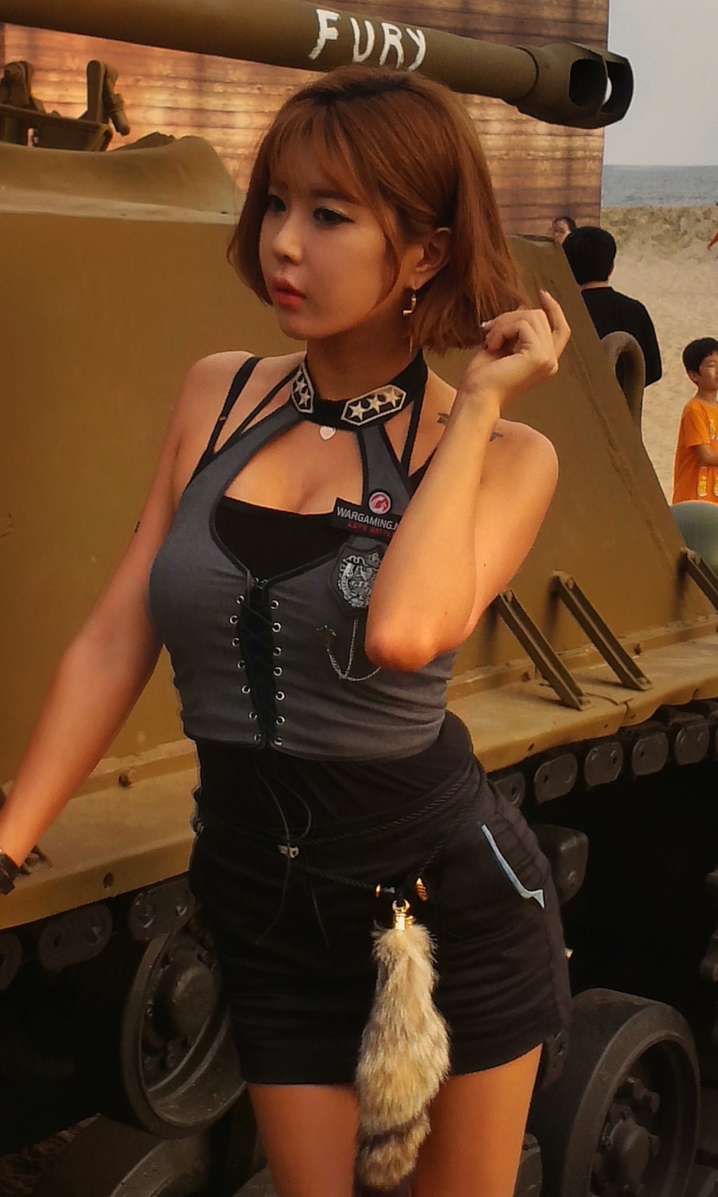 韩国顶级Showgirl许允美 釜山坦克世界 1